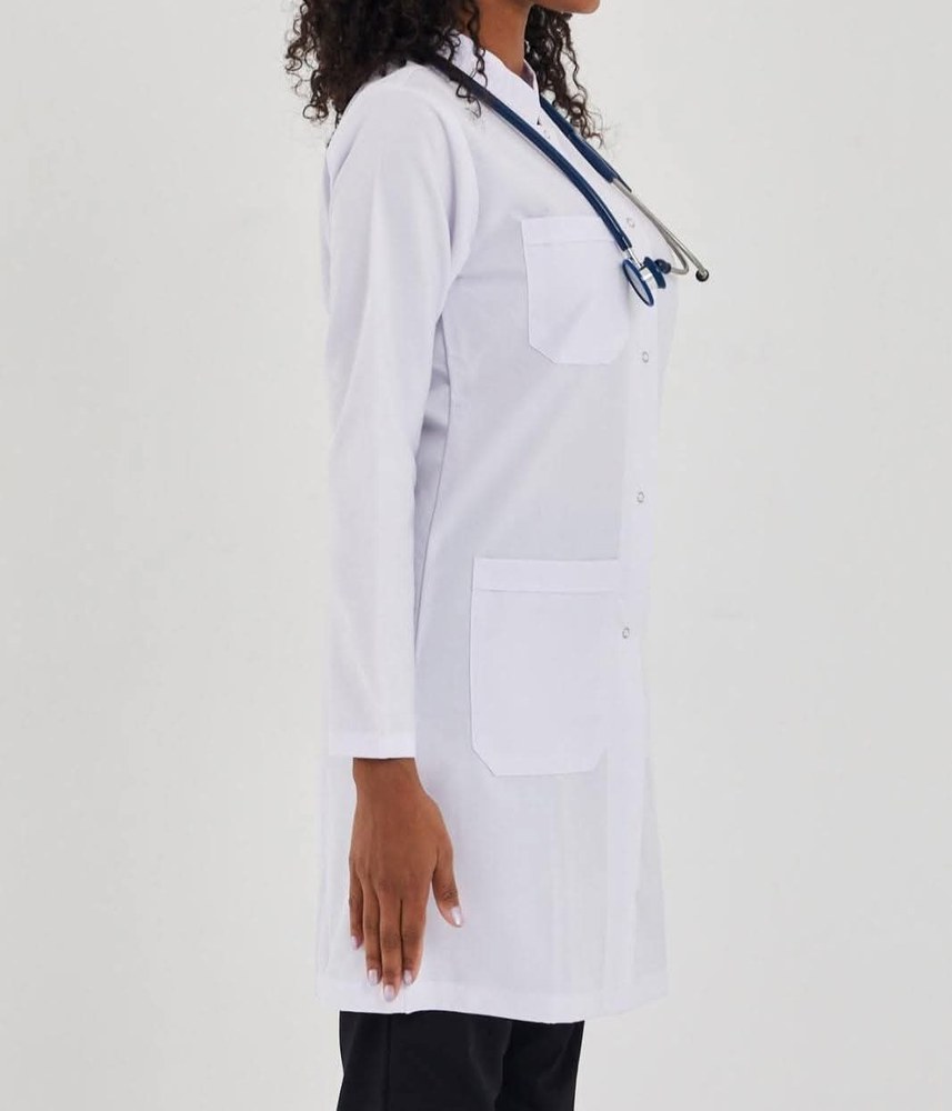 Beyaz doktor önlüğü — uzun etek, klasik