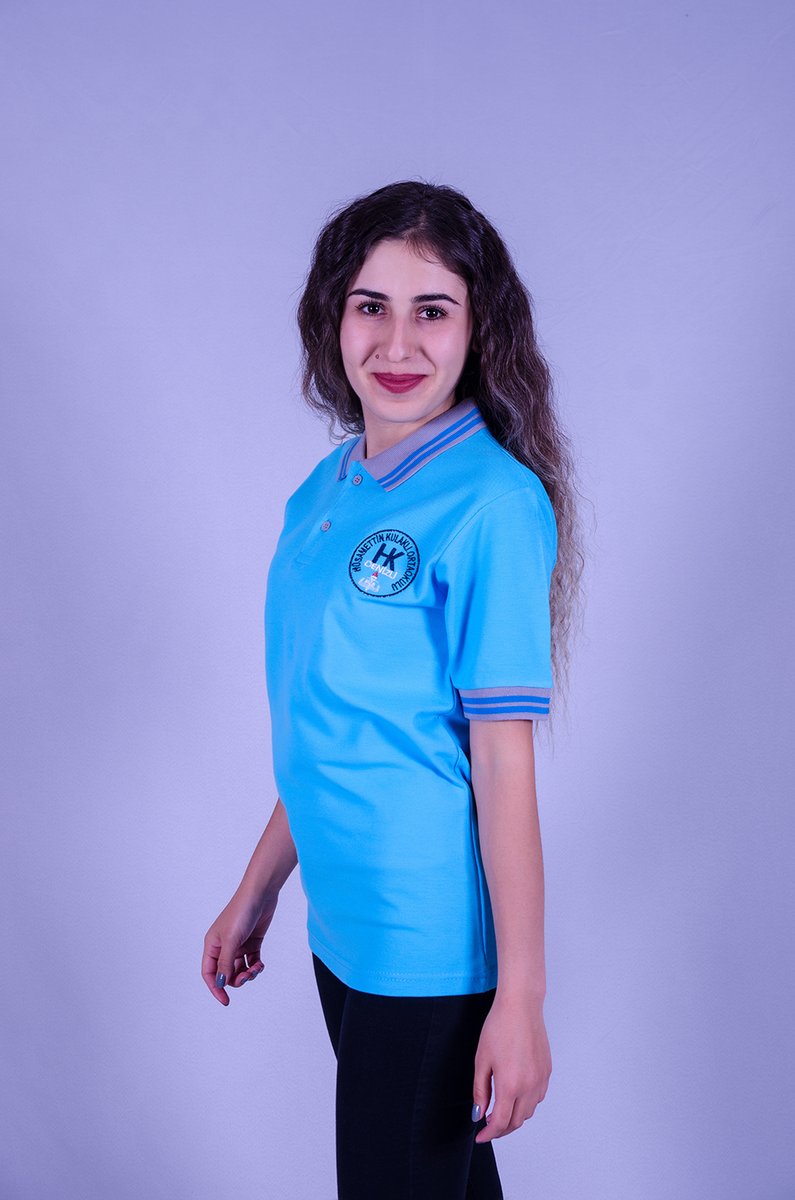 Mavi polo yaka iş tişörtü — önden görünüm