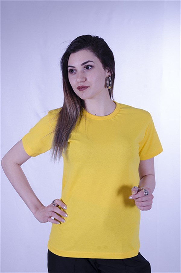 Promosyon Tişörtler Düz sarı promosyon tişört; %100 penye pamuk, yuvarlak yaka kısa kol, logo baskı ve nakışa uygun. MOQ 10, S-4XL.
