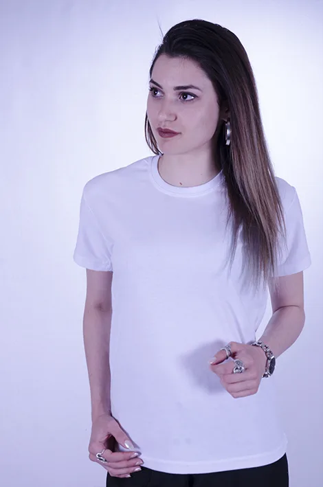 Kadın kesim beyaz — 20+ renk seçeneği